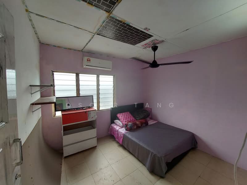 2-storey Terraced House for Sale in Klang (Selangor) - Oscar Tang - Bedroom - PropertyGuru.com.my