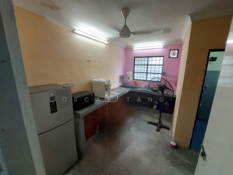 2-storey Terraced House for Sale in Klang (Selangor) - Oscar Tang - Kitchen - PropertyGuru.com.my