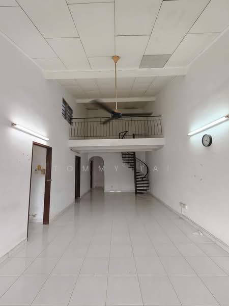 1.5-storey Terraced House for Rent in Taman Pelangi (Johor Bahru) - Tommy Tai - Interior - PropertyGuru.com.my