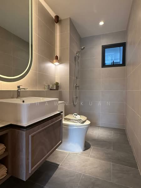 Kediaman Servis untuk Dijual di Stellaris @ Riana Dutamas - Shawn Kuan - Bathroom - PropertyGuru.com.my
