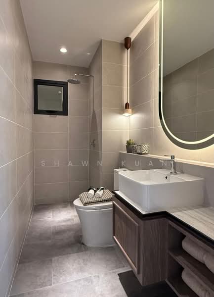 Kediaman Servis untuk Dijual di Stellaris @ Riana Dutamas - Shawn Kuan - Bathroom - PropertyGuru.com.my