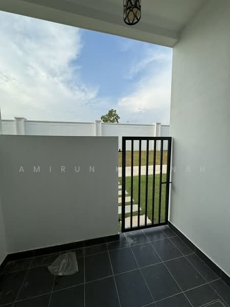 Townhouse for Sale in Eco Grandeur (Puncak Alam) - Amirun Kinanah - Exterior - PropertyGuru.com.my