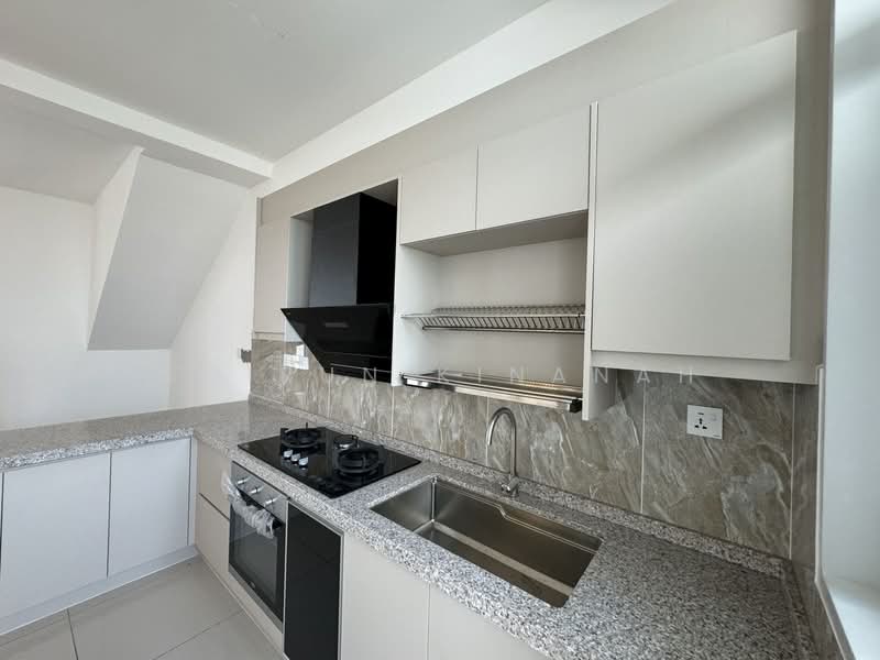 Townhouse for Sale in Eco Grandeur (Puncak Alam) - Amirun Kinanah - Kitchen - PropertyGuru.com.my