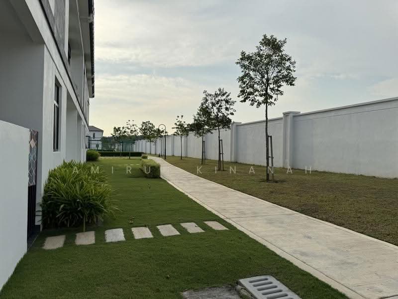 Townhouse for Sale in Eco Grandeur (Puncak Alam) - Amirun Kinanah - Exterior - PropertyGuru.com.my