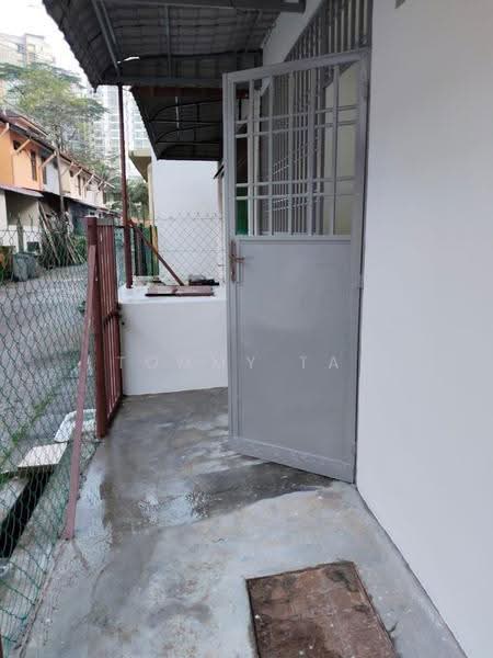 Rumah Teres 2-Tingkat untuk Dijual di Taman Tampoi Indah (Tampoi) - Tommy Tai - Exterior - PropertyGuru.com.my