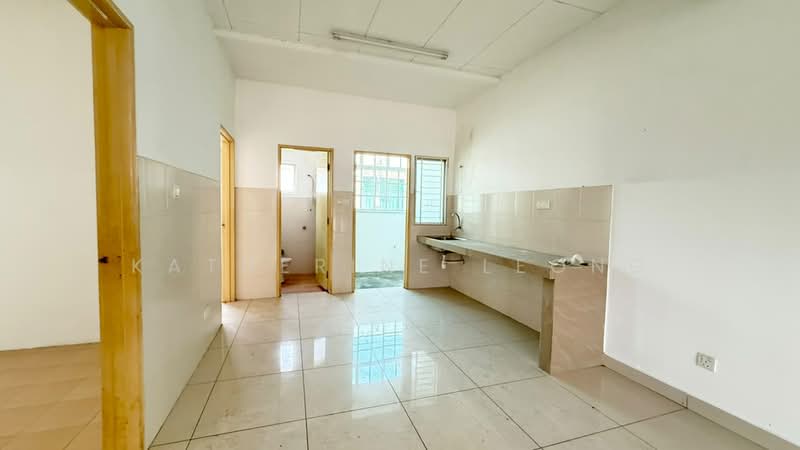 Townhouse for Sale in Rawang (Selangor) - Katherine Leong - Kitchen - PropertyGuru.com.my