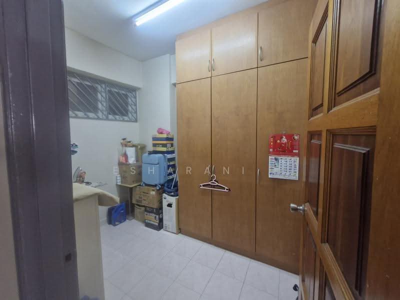 Condominium for Sale at Meadow Park 2 - Esharani . - Interior - PropertyGuru.com.my