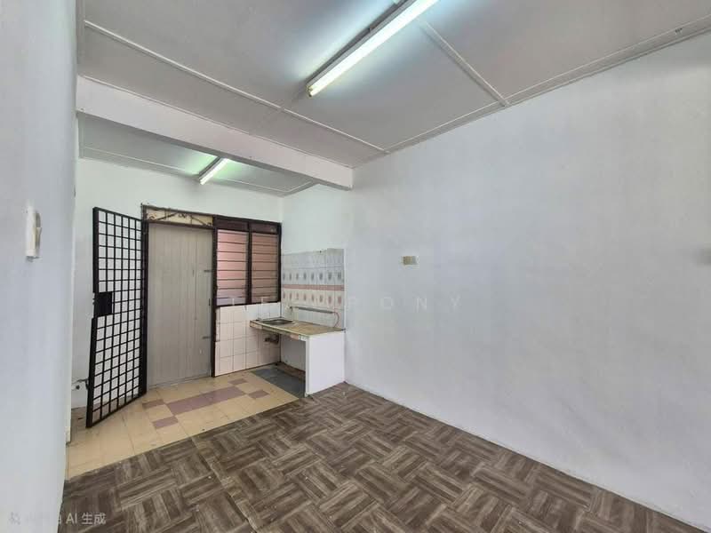 1-storey Terraced House for Sale in Taman Pinji Mewah (Ipoh) - Tee Pony - Kitchen - PropertyGuru.com.my