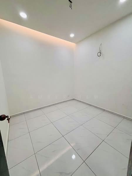 1-storey Terraced House for Sale in Ulu Tiram (Johor) - Amber Hew - Interior - PropertyGuru.com.my