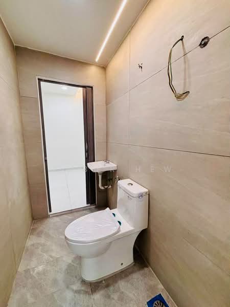 1-storey Terraced House for Sale in Ulu Tiram (Johor) - Amber Hew - Bathroom - PropertyGuru.com.my