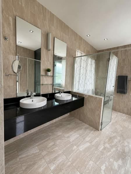 Bungalow House for Sale in Jade Hills (Kajang) - Elaine Loke - Bathroom - PropertyGuru.com.my