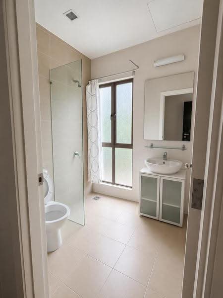 Bungalow House for Sale in Jade Hills (Kajang) - Elaine Loke - Bathroom - PropertyGuru.com.my