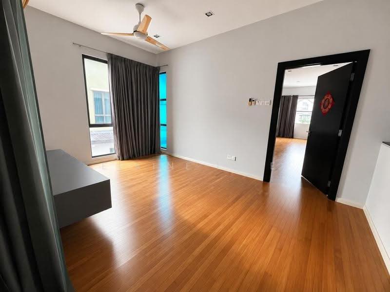 Bungalow House for Sale in Jade Hills (Kajang) - Elaine Loke - Living Room - PropertyGuru.com.my