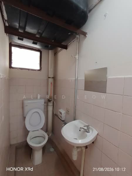 Flat for Rent at Bandar Baru Sentul - Alfred Leow - Bathroom - PropertyGuru.com.my