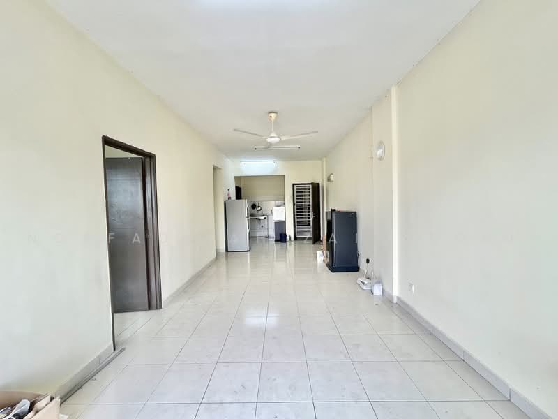 Apartment for Sale at Residensi Warnasari 2 - NORFADILAH ZAINUDDIN - Living Room - PropertyGuru.com.my