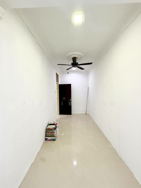 Rumah Teres 1-Tingkat untuk Dijual di Taman Semenyih Indah (Semenyih) - Azli Ibrahim - Interior - PropertyGuru.com.my