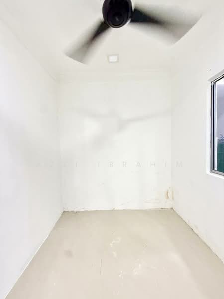 Rumah Teres 1-Tingkat untuk Dijual di Taman Semenyih Indah (Semenyih) - Azli Ibrahim - Interior - PropertyGuru.com.my