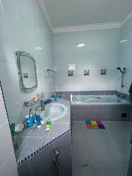 2-storey Terraced House for Sale in Taman Pelangi Indah (Ulu Tiram) - Nikko Soh - Bathroom - PropertyGuru.com.my