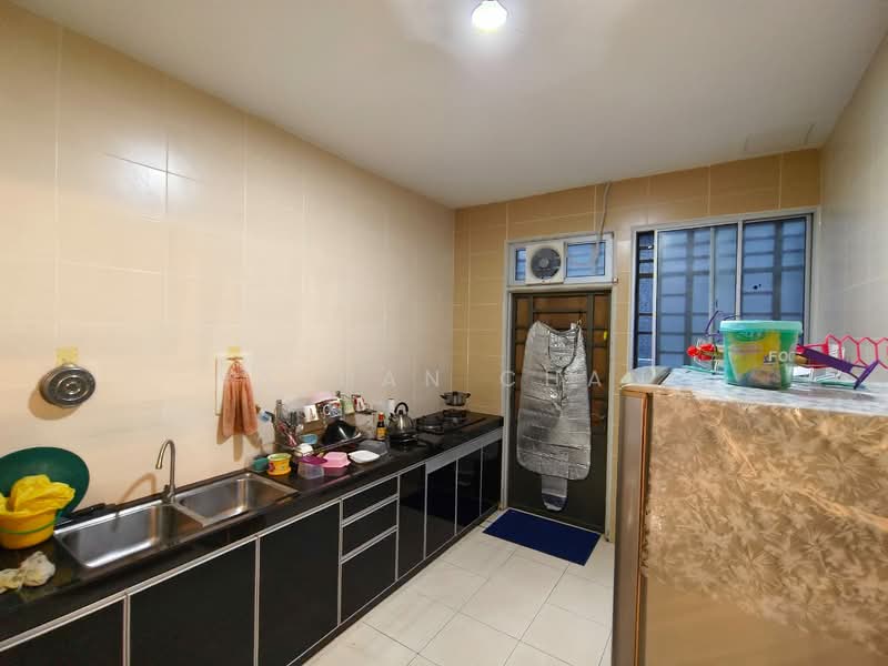 Cluster House for Sale in Kempas (Johor Bahru) - Nathan Chan - Kitchen - PropertyGuru.com.my