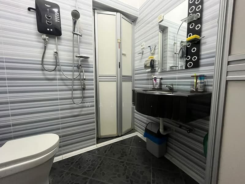 Rumah Berkembar untuk Dijual di Taman Ria Jaya (Sungai Petani) - Wadie . - Bathroom - PropertyGuru.com.my