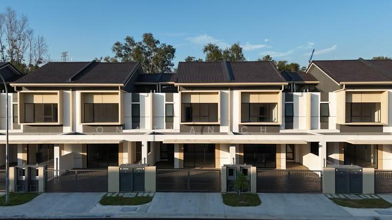 2-storey Terraced House for Sale in Shah Alam (Selangor) - Jonathan Chai - Exterior - PropertyGuru.com.my