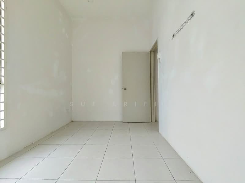 Semi-Detached House for Sale in Bandar Saujana Putra (Tanjong Duabelas) - Sue Arifin - Interior - PropertyGuru.com.my
