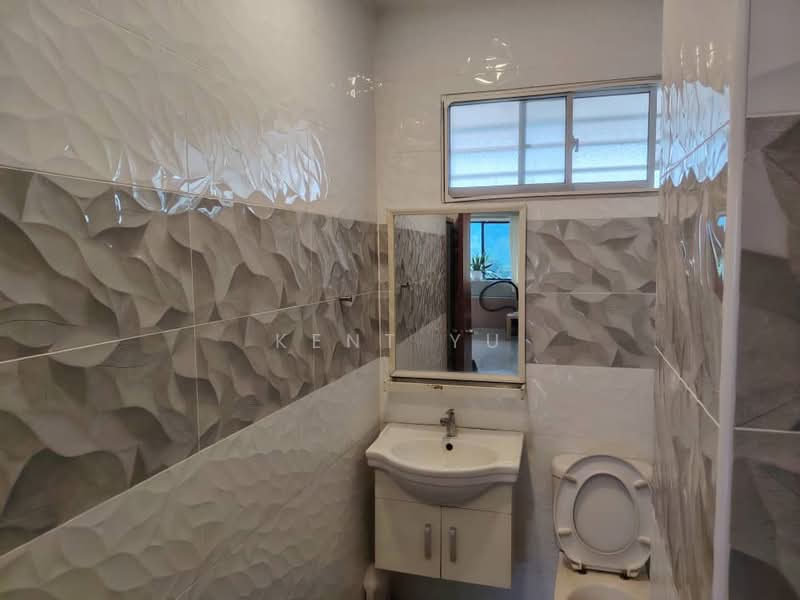 Kondominium untuk Disewa di Menara Impian - Kent Yu - Bathroom - PropertyGuru.com.my