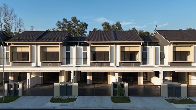 2-storey Terraced House for Sale in Shah Alam (Selangor) - Jonathan Chai - Exterior - PropertyGuru.com.my