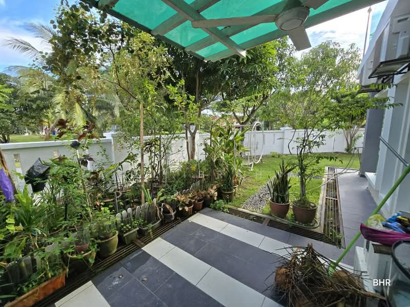 Rumah Teres 2-Tingkat untuk Dijual di Bandar Seri Putra (Bangi) - Azli Ibrahim - Garden - PropertyGuru.com.my