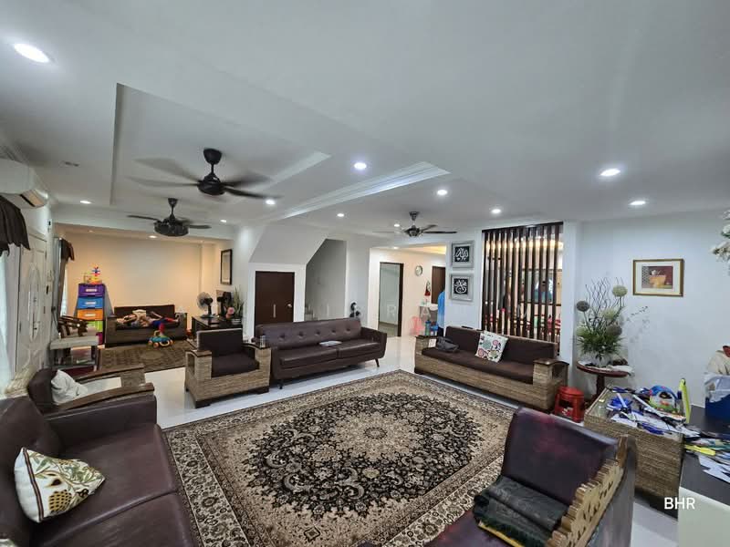 Rumah Teres 2-Tingkat untuk Dijual di Bandar Seri Putra (Bangi) - Azli Ibrahim - Living Room - PropertyGuru.com.my