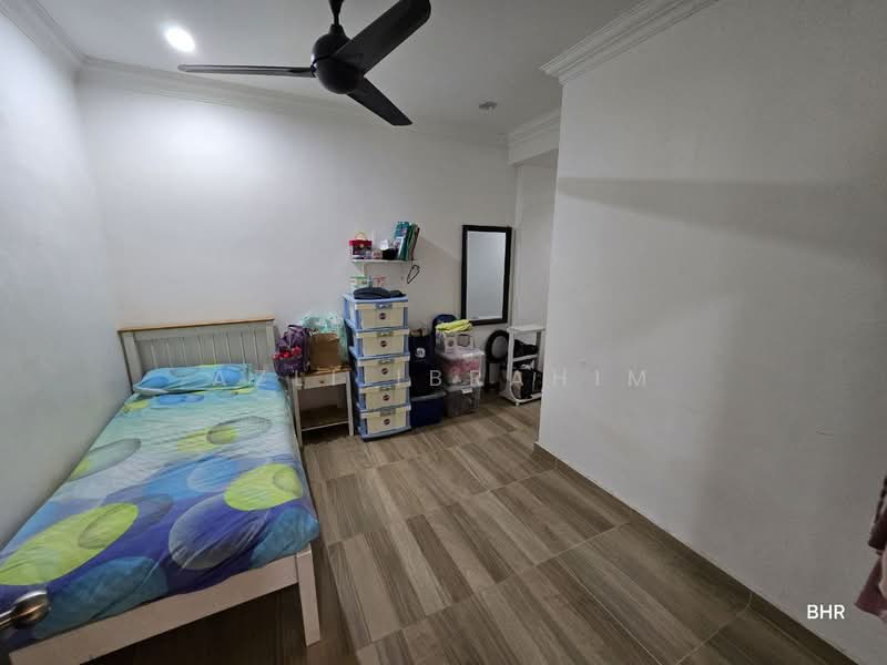 Rumah Teres 2-Tingkat untuk Dijual di Bandar Seri Putra (Bangi) - Azli Ibrahim - Bedroom - PropertyGuru.com.my