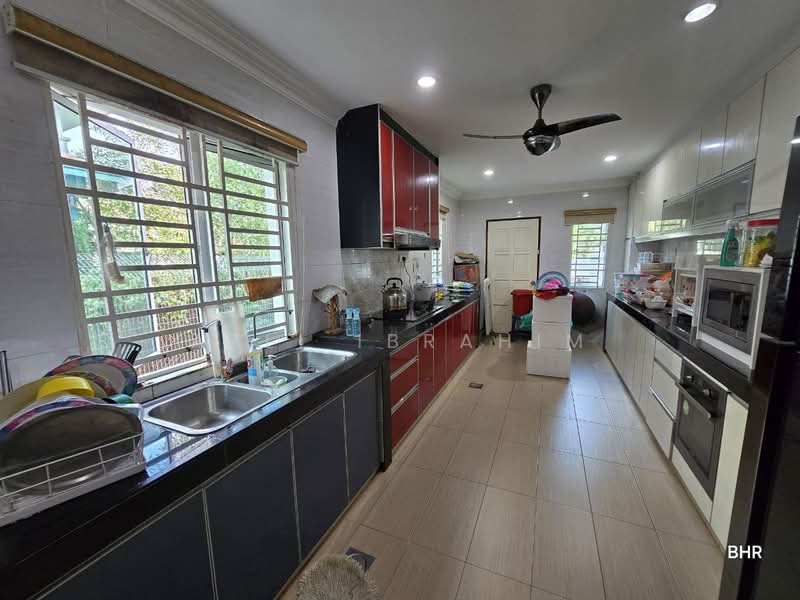 Rumah Teres 2-Tingkat untuk Dijual di Bandar Seri Putra (Bangi) - Azli Ibrahim - Kitchen - PropertyGuru.com.my