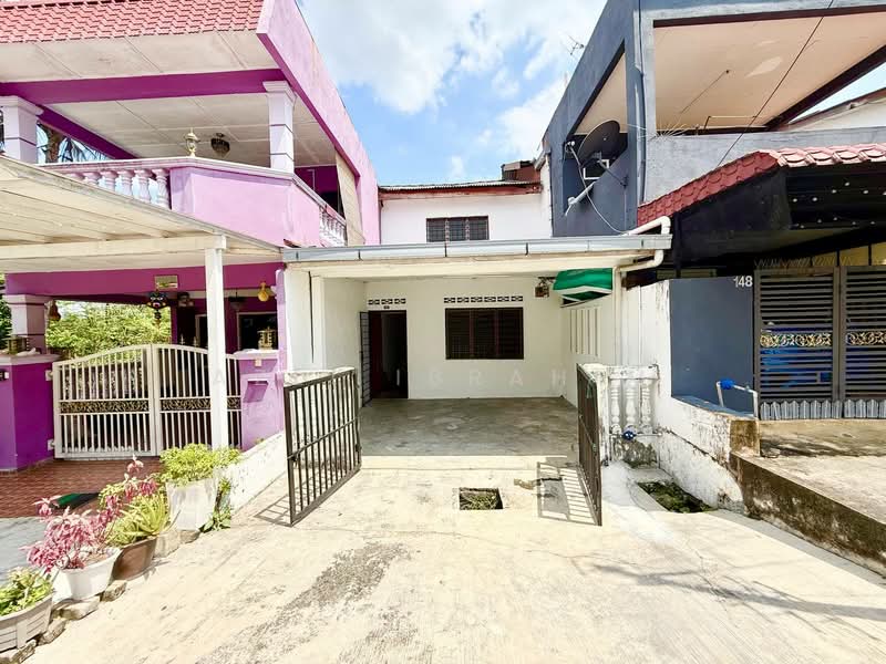 Rumah Teres 2-Tingkat untuk Dijual di Taman Sri Semenyih (Semenyih) - Azli Ibrahim - Exterior - PropertyGuru.com.my