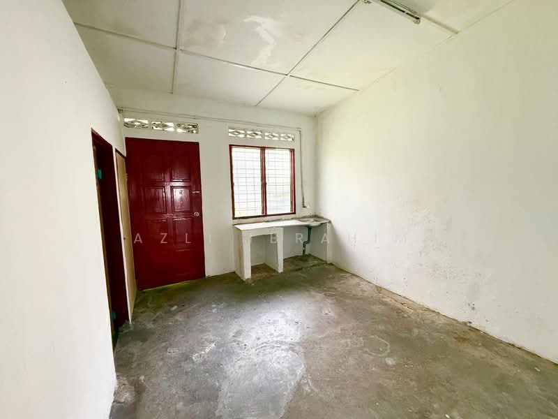 Rumah Teres 2-Tingkat untuk Dijual di Taman Sri Semenyih (Semenyih) - Azli Ibrahim - Interior - PropertyGuru.com.my