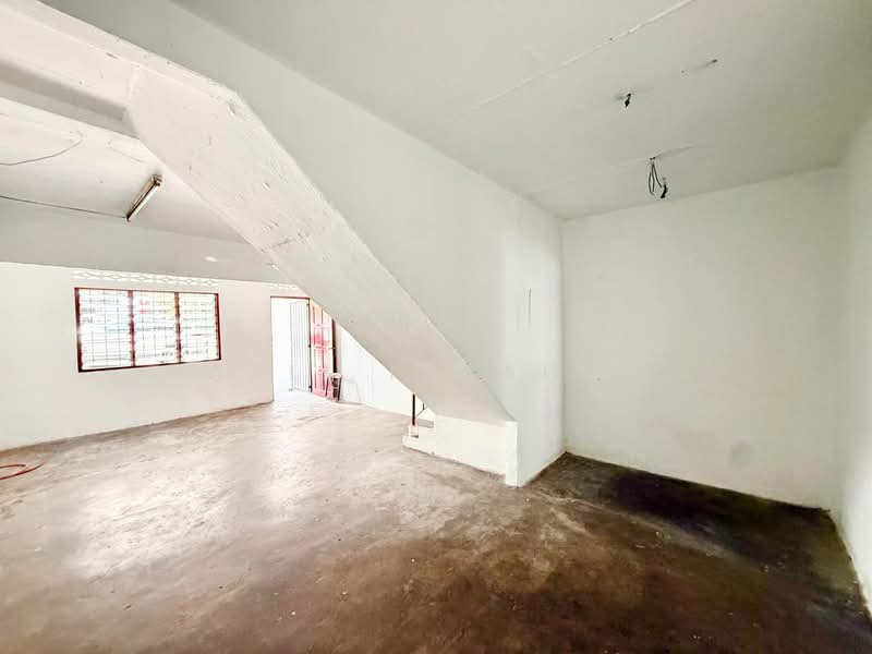 Rumah Teres 2-Tingkat untuk Dijual di Taman Sri Semenyih (Semenyih) - Azli Ibrahim - Interior - PropertyGuru.com.my