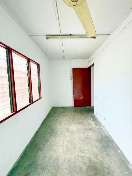 Rumah Teres 2-Tingkat untuk Dijual di Taman Sri Semenyih (Semenyih) - Azli Ibrahim - Interior - PropertyGuru.com.my