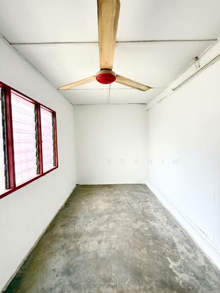 Rumah Teres 2-Tingkat untuk Dijual di Taman Sri Semenyih (Semenyih) - Azli Ibrahim - Interior - PropertyGuru.com.my