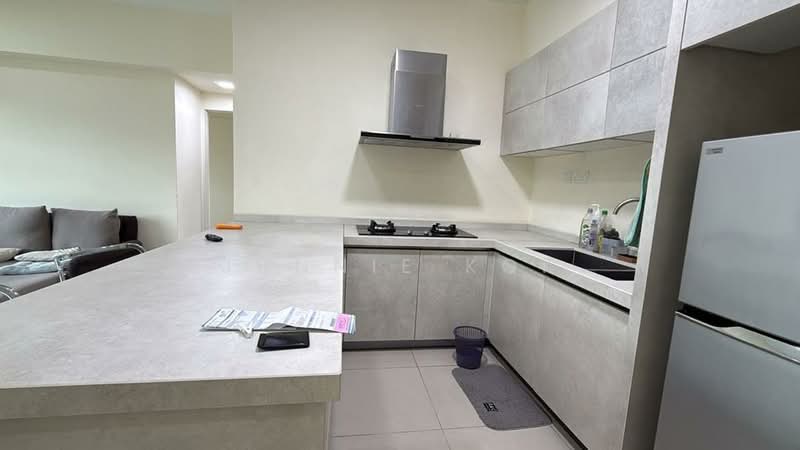 Condominium for Rent at The Peak SOHO - Junnie Kok - Kitchen - PropertyGuru.com.my