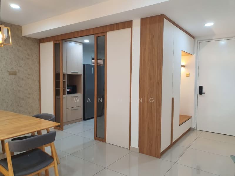 Pangsapuri untuk Dijual di Molek Pine 3 - Wan Ning - Dining Room - PropertyGuru.com.my