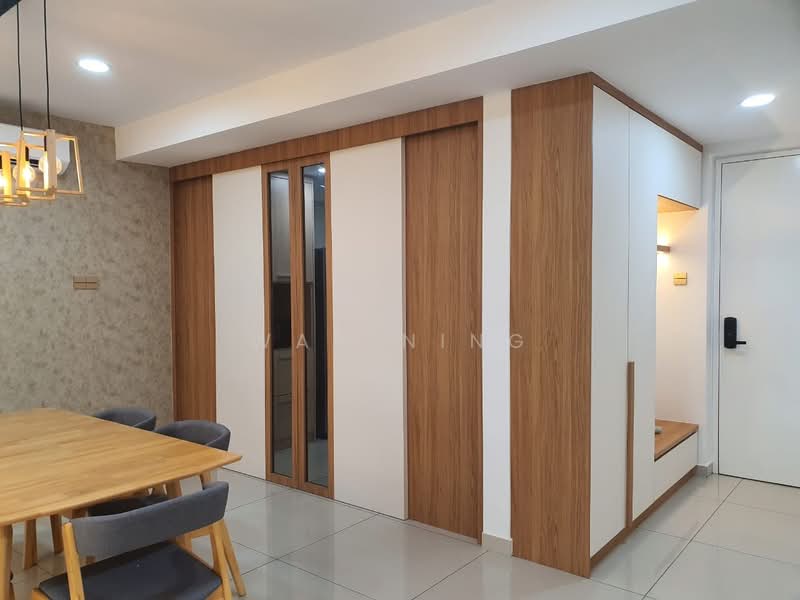 Pangsapuri untuk Dijual di Molek Pine 3 - Wan Ning - Dining Room - PropertyGuru.com.my