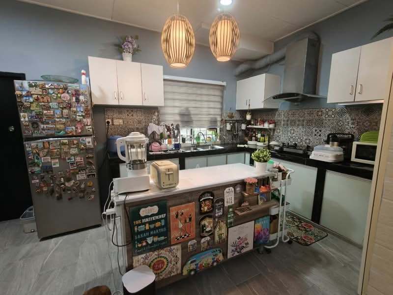 Rumah Teres 2.5-Tingkat untuk Dijual di Taman Muhibbah (Kulai) - Bella Ho - Kitchen - PropertyGuru.com.my