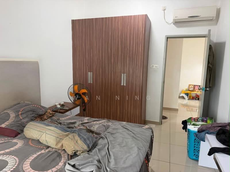 Kediaman Servis untuk Dijual di Seasons Amara Larkin - Wan Ning - Bedroom - PropertyGuru.com.my