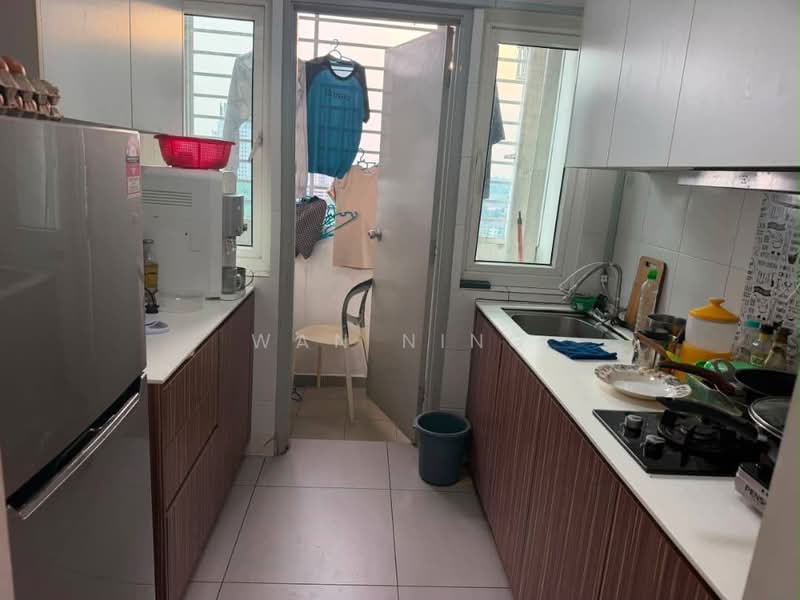 Kediaman Servis untuk Dijual di Seasons Amara Larkin - Wan Ning - Kitchen - PropertyGuru.com.my