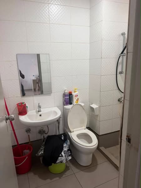 Kediaman Servis untuk Dijual di Seasons Amara Larkin - Wan Ning - Bathroom - PropertyGuru.com.my