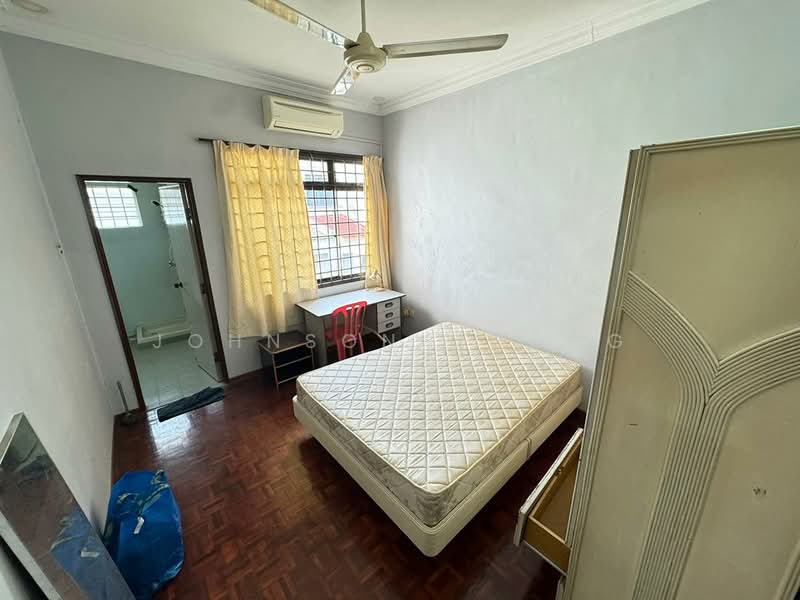 2-storey Terraced House for Sale in Taman Sri Skudai (Skudai) - Johnson Chong - Bedroom - PropertyGuru.com.my