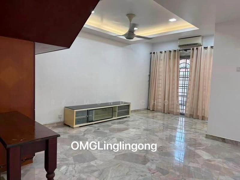 Rumah Teres 2-Tingkat untuk Dijual di Taman Klang Jaya (Klang) - Raymond Choo - Living Room - PropertyGuru.com.my