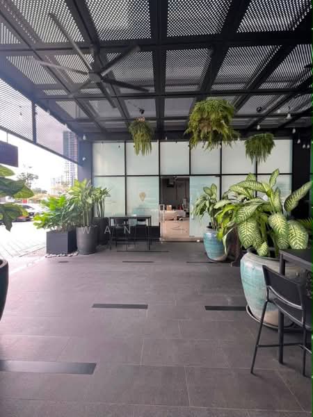 Shop / Office untuk Disewa di Setia Tropika (Johor Bahru) - Wan Ning - Entrance - PropertyGuru.com.my