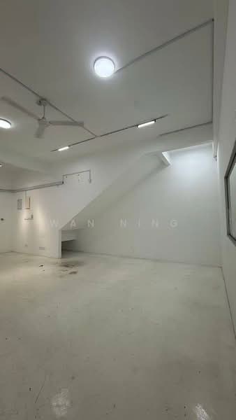 Shop for Rent in Taman Pelangi Indah (Ulu Tiram) - Wan Ning - Interior - PropertyGuru.com.my