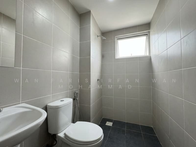 Townhouse for Sale in Cybersouth (Dengkil) - Wan Faris Irfan Wan Mohammad - Bathroom - PropertyGuru.com.my