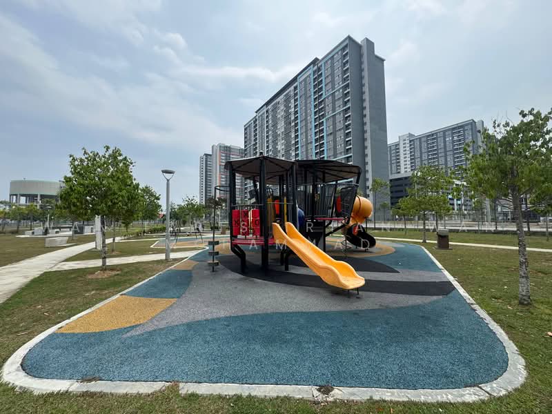 Townhouse for Sale in Cybersouth (Dengkil) - Wan Faris Irfan Wan Mohammad - Exterior - PropertyGuru.com.my